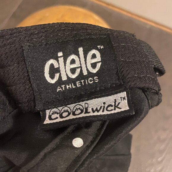 CIELE ATHLETICS NIGHT RIGHT GOCAP SC yellow black - Picture 9 of 15